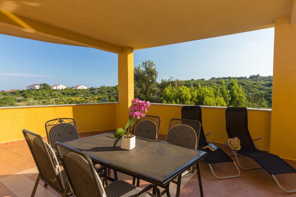 Apartment Julijana Krk Town Zewnętrze zdjęcie