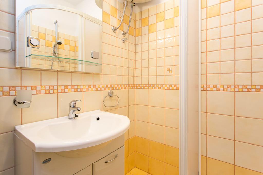 Apartment Julijana Krk Town Zewnętrze zdjęcie